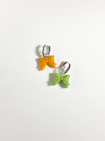 Bonbon Earrings — Bow ୨୧