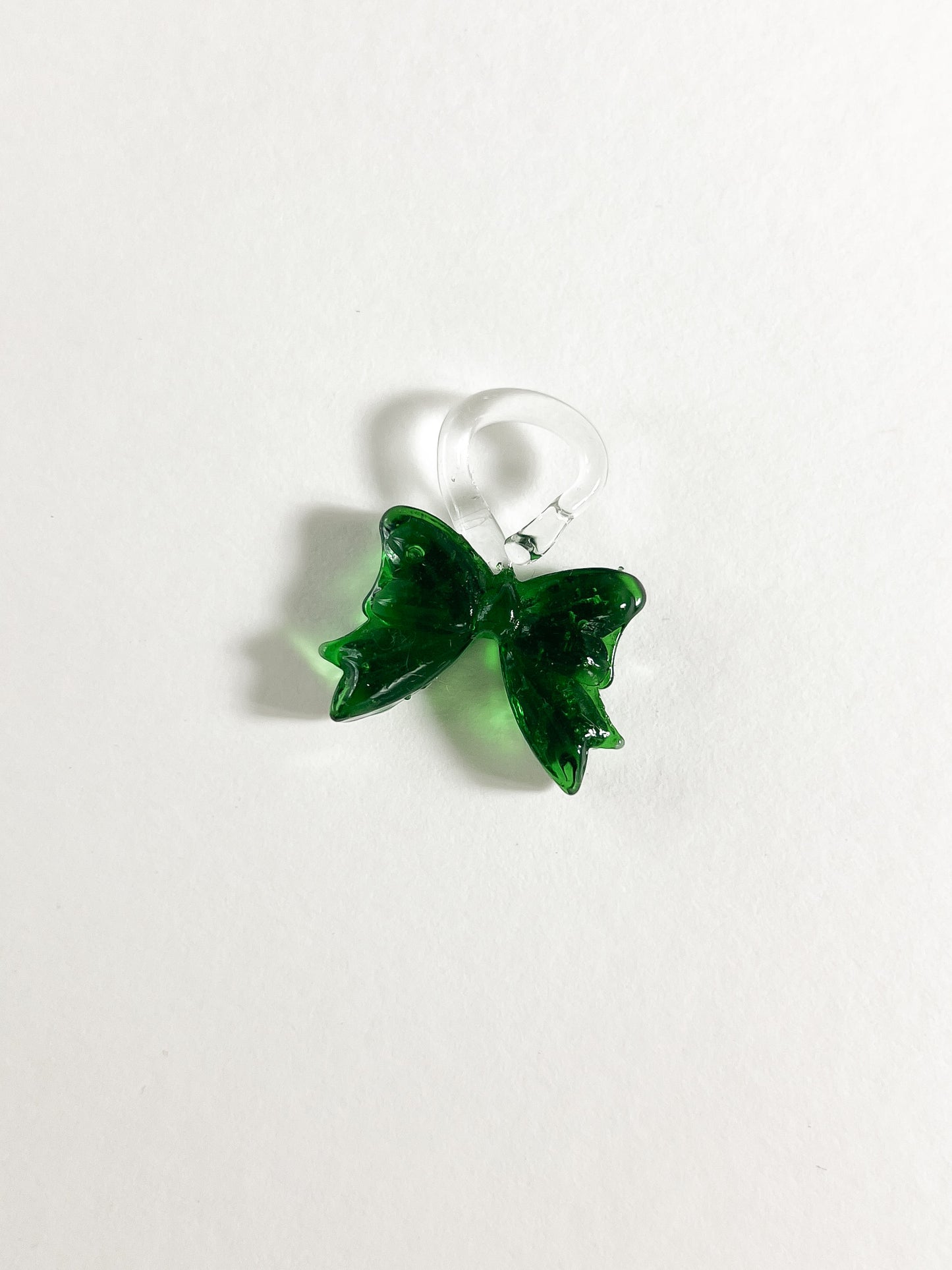 Bonbon Earrings — Bow ୨୧