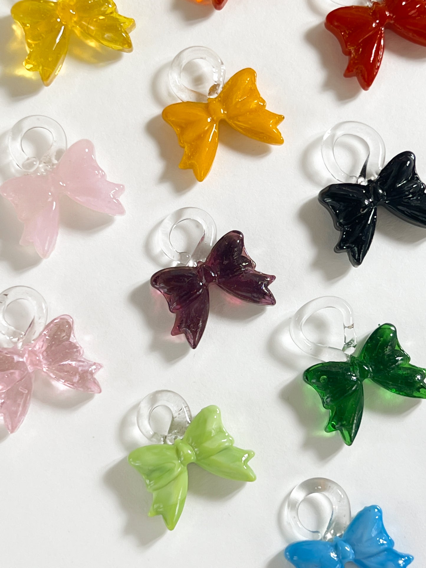 Bonbon Earrings — Bow ୨୧